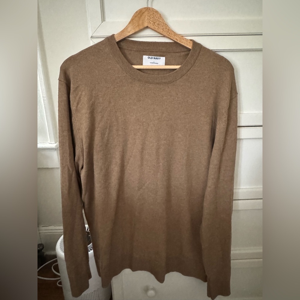 Old Navy Men's L Tan Sweater